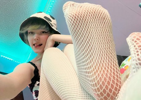 lilbbg 0 完璧なモデル 写真