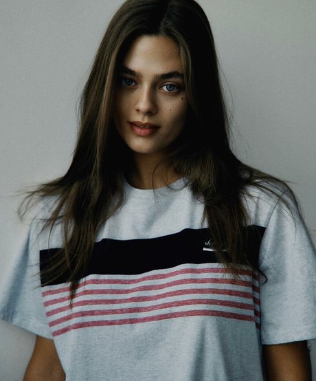 Alexandra Moskaleva HDスター 写真