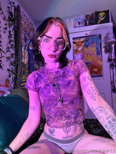 prettylittlefreak13 セクシーなポルノスター ギャラリー