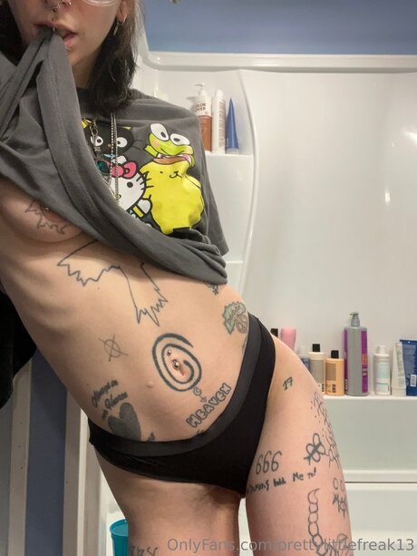 prettylittlefreak13 セックスポルノスター 写真