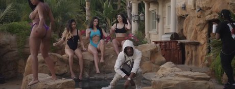 Luluhoneyz ヌードスター 写真