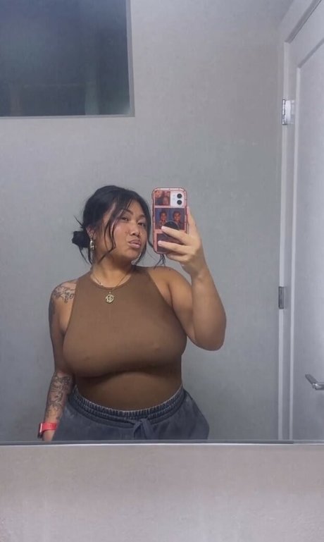 Cat Nhem ホットモデル 画像