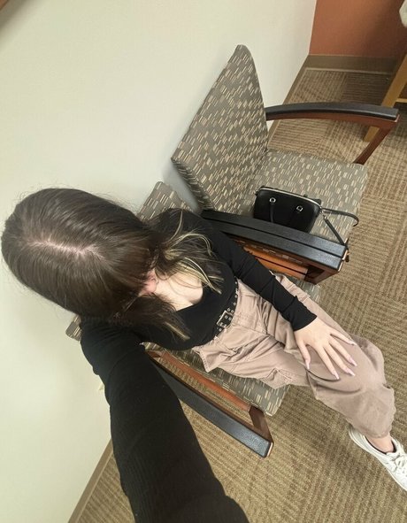 アラブ人妻オンリーファンズ ホットポルノ 写真