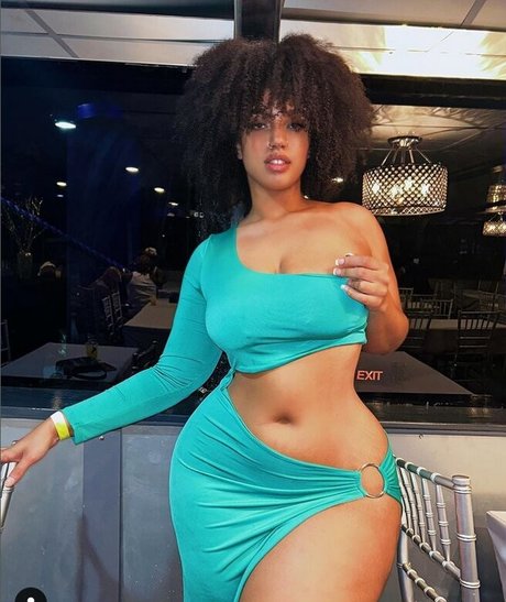 thetayaamarie トップスター 写真