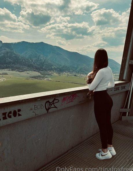 フィットネス熟女オンリーファンズ トップ 画像