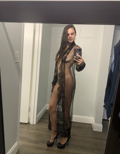 スムーズなオンリーファンズ ホットヌード 画像