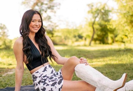 ボディビルダーヌードオンリーファンズ セクシーヌード 写真