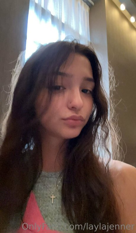 ストリップショー オンリーファンズ セクシーヌード 画像