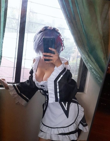 曲線美のランジェリーオンリーファンズ セックス 写真