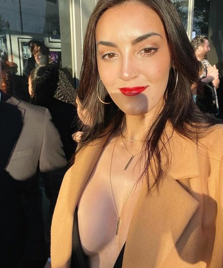 wisalallen かわいいモデル 写真