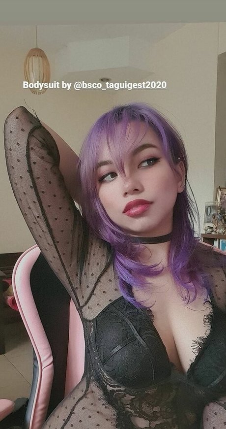 軍事オンリーファンズ セクシーヌード 画像