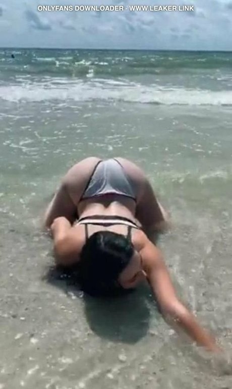 小さなおっぱいオンリーファンズ 限定 写真