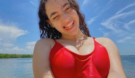 Gali Golan 裸のスター 画像