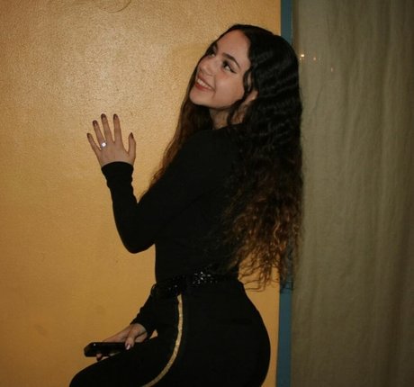 Gali Golan ポルノスター 可愛い 写真