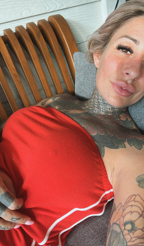 inkedgigi かわいいポルノスター アーカイブ