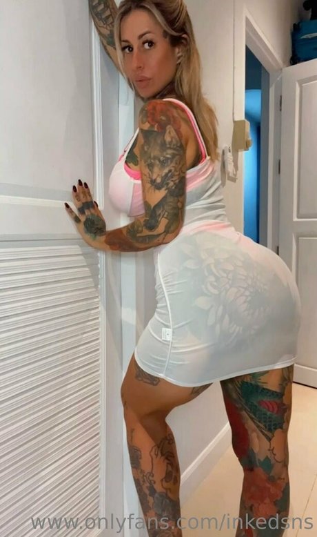 inkedgigi ポルノスター HD 写真