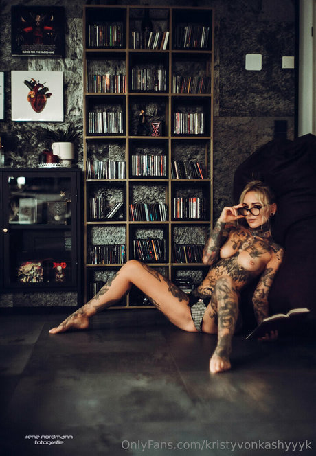 ハロウィン オンリーファン セクシーxxx 写真