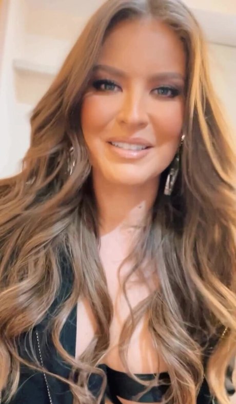 Vanessa Claudio 独占女優 ギャラリー