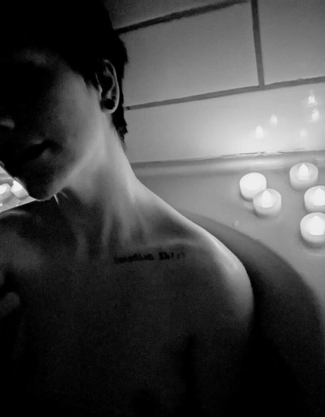 little miss kiro ポルノモデル 写真