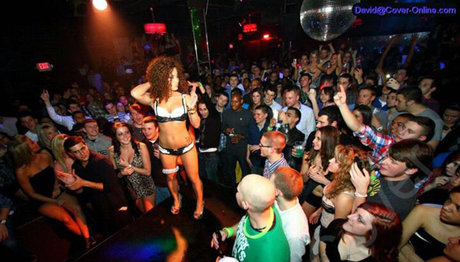 Abbi Tarr セクシーモデル 写真