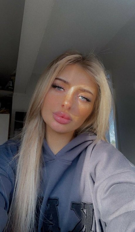 hollyyyy xoxo 完璧なポルノスター 写真