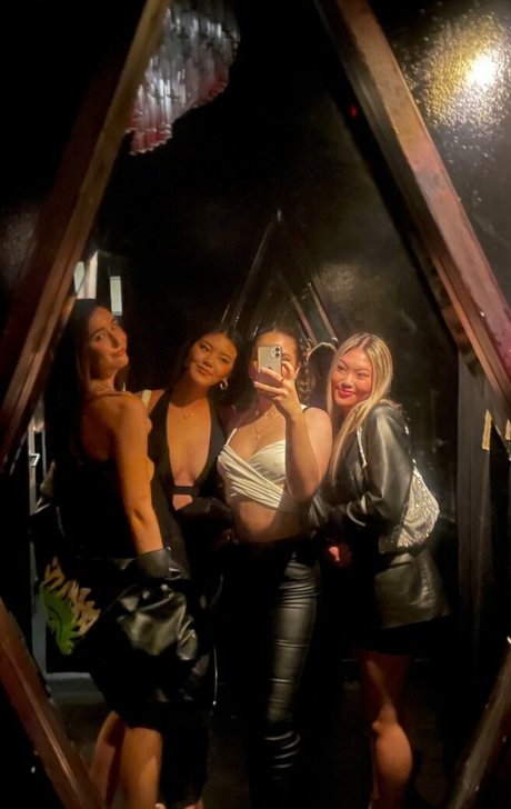 Otilia Danalache HDスター 写真