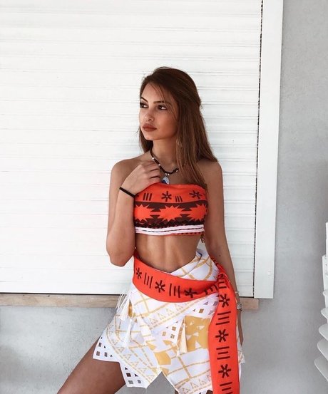 巨乳で痩せているオンリーファンズ アダルト無料 写真