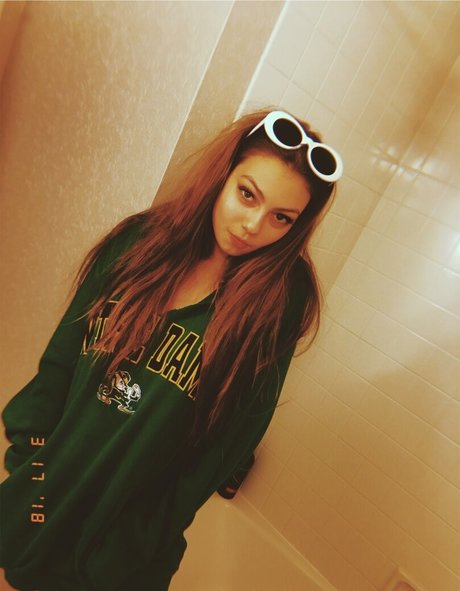 Elena Lukin ホットなポルノスター 写真