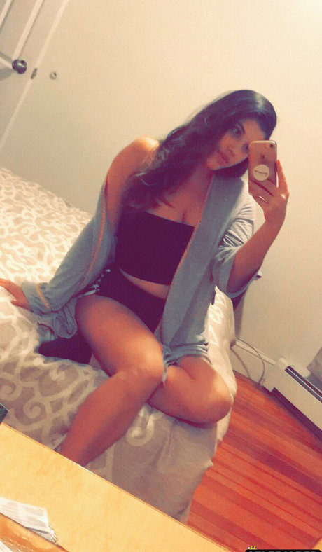 Rocio Aponte ホットなポルノスター 写真