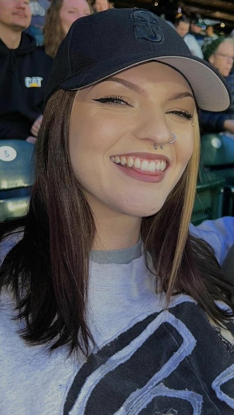 Rhiannon Jena ポルノスター 無料 アーカイブ