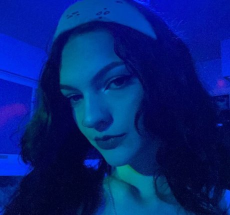 乳首 オンリーファンズ 無料ヌード 写真