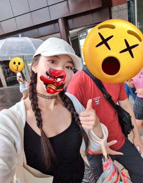 OniGiri ポルノスター ヌード ギャラリー