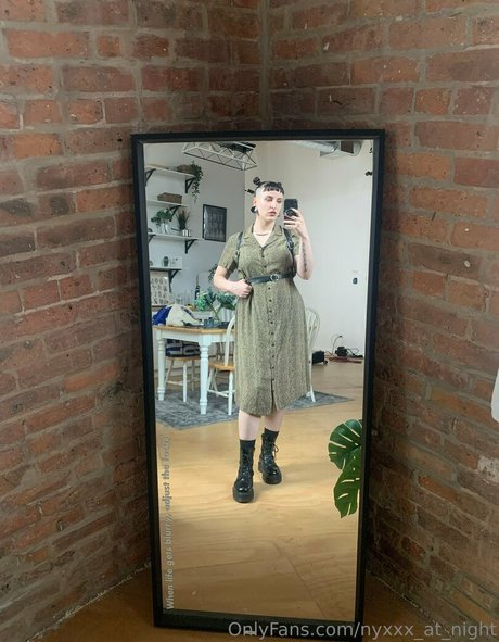 アナルファックオンリーファンズ 無料セックス 写真