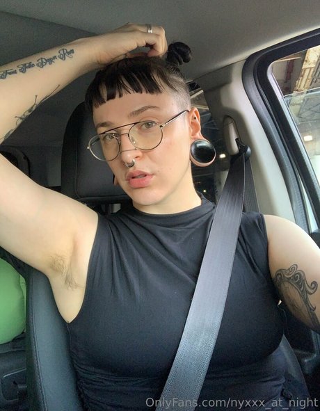 ボディビルダーヌードオンリーファンズ 美しいxxx 画像