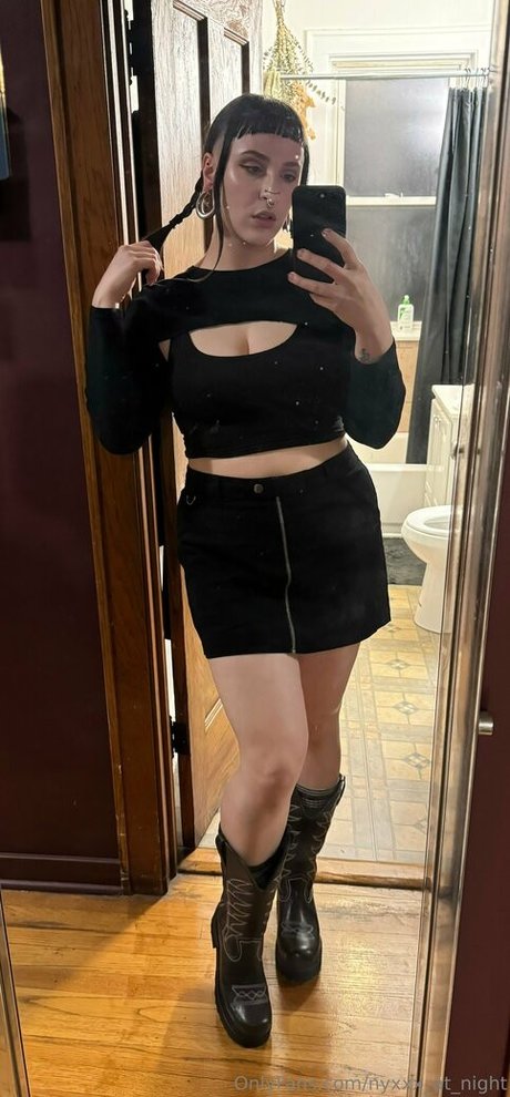 異人種間XXX オンリーファンズ 美しいxxx 写真