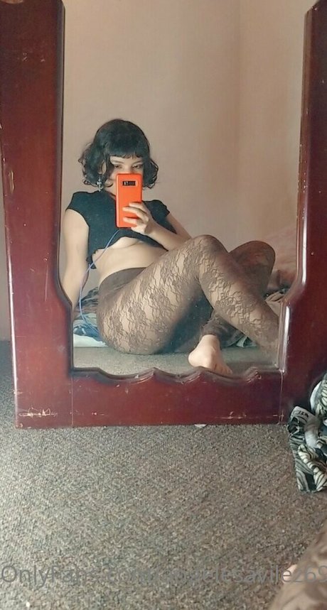 angelesavilez 裸のポルノスター 画像