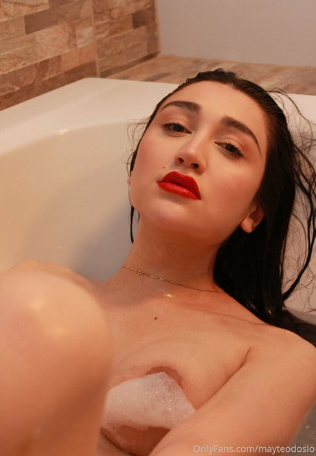 mayteodosio エロティックなスター 写真