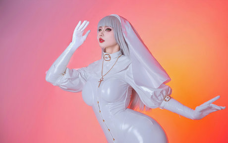 ミラーセルフィーオンリーファンズ 無料裸 写真