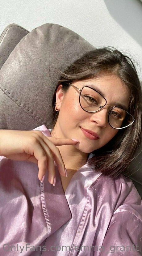 grant emma エロティックモデル 画像