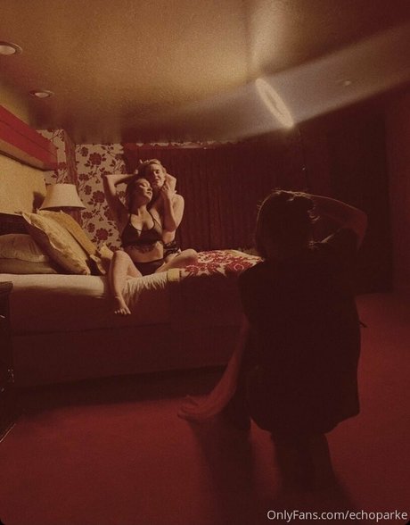 echoparke セクシーモデル 写真