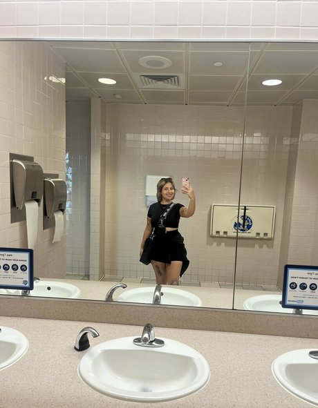 steph XXXモデル 写真