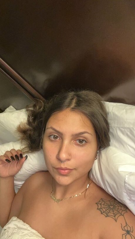 steph 裸の女優 写真