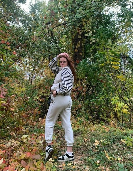 フィットネスプッシーオンリーファンズ ポルノ 画像