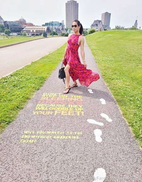 ayavonlee 裸のポルノスター 写真