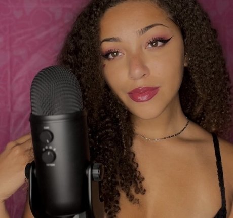 Fetish Unlocker エロティックなポルノスター 写真