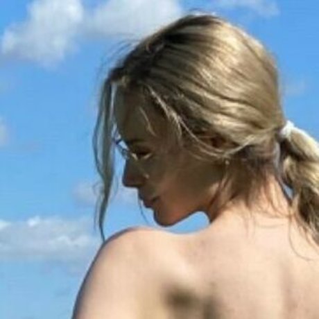 フィットネスプッシーオンリーファンズ ホット 画像