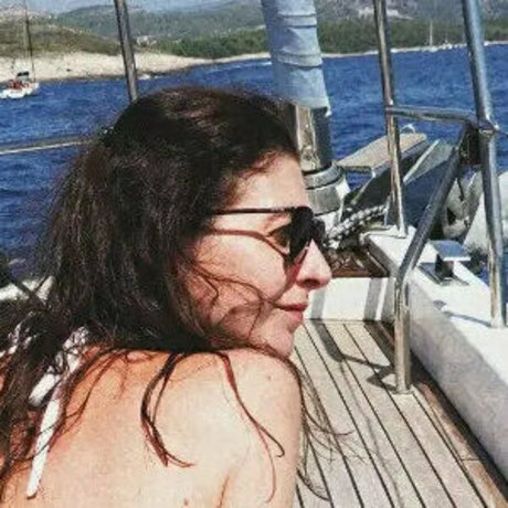 auramilani ポルノモデル アーカイブ