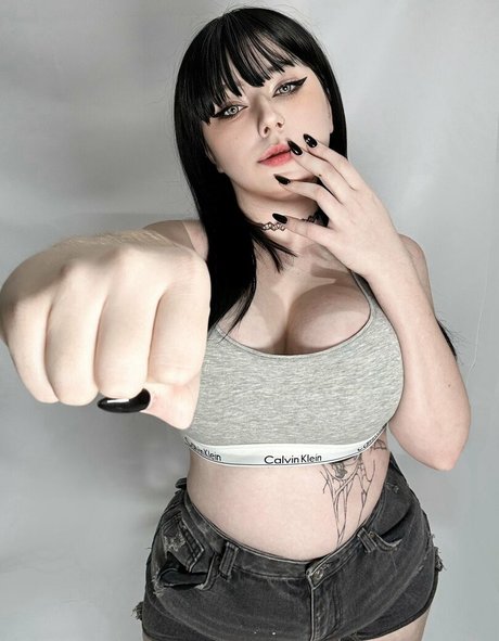 kuroishi トップポルノスター 写真