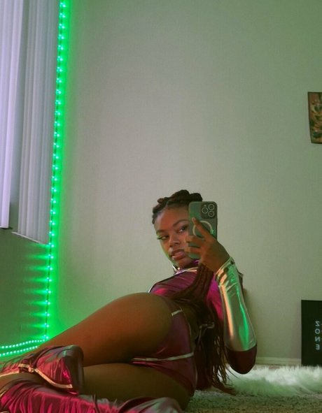 mochaanae セクシーなスター 写真