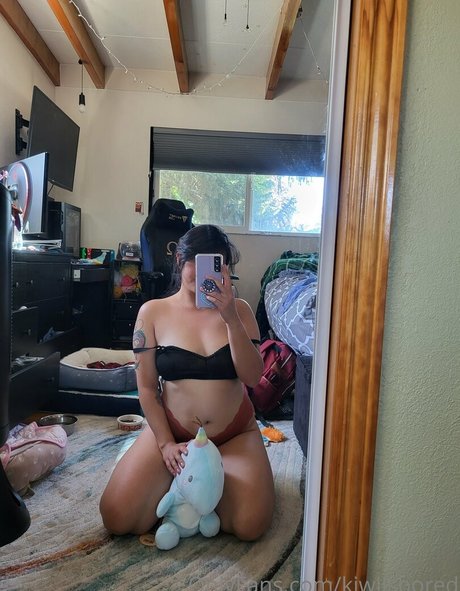 太ったお母さんオンリーファンズ ポルノグラフィック 画像